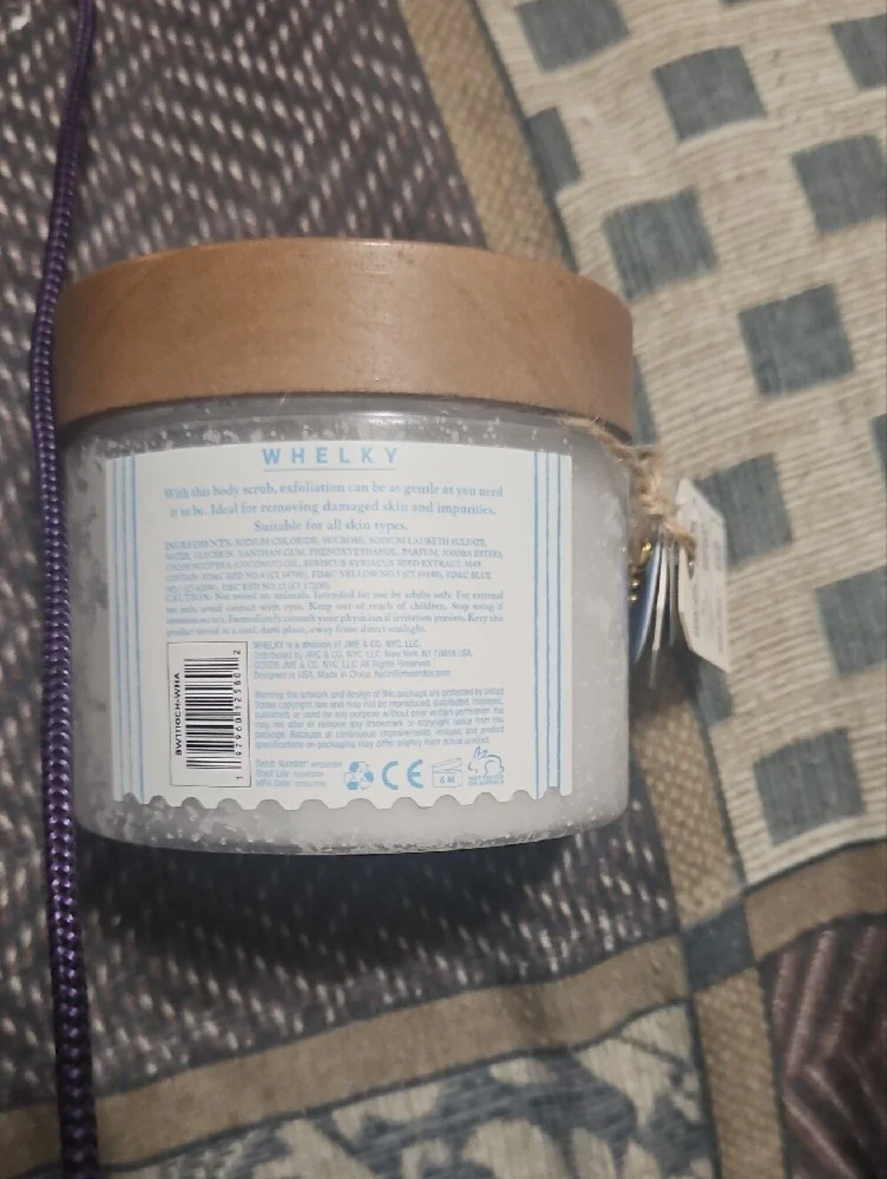 Beach Bloom Coconut Hibiscus Scented Body Scrub - White